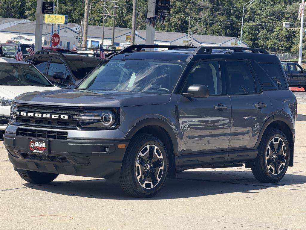 Used 2024 Ford Bronco Sport Outer Banks image 3