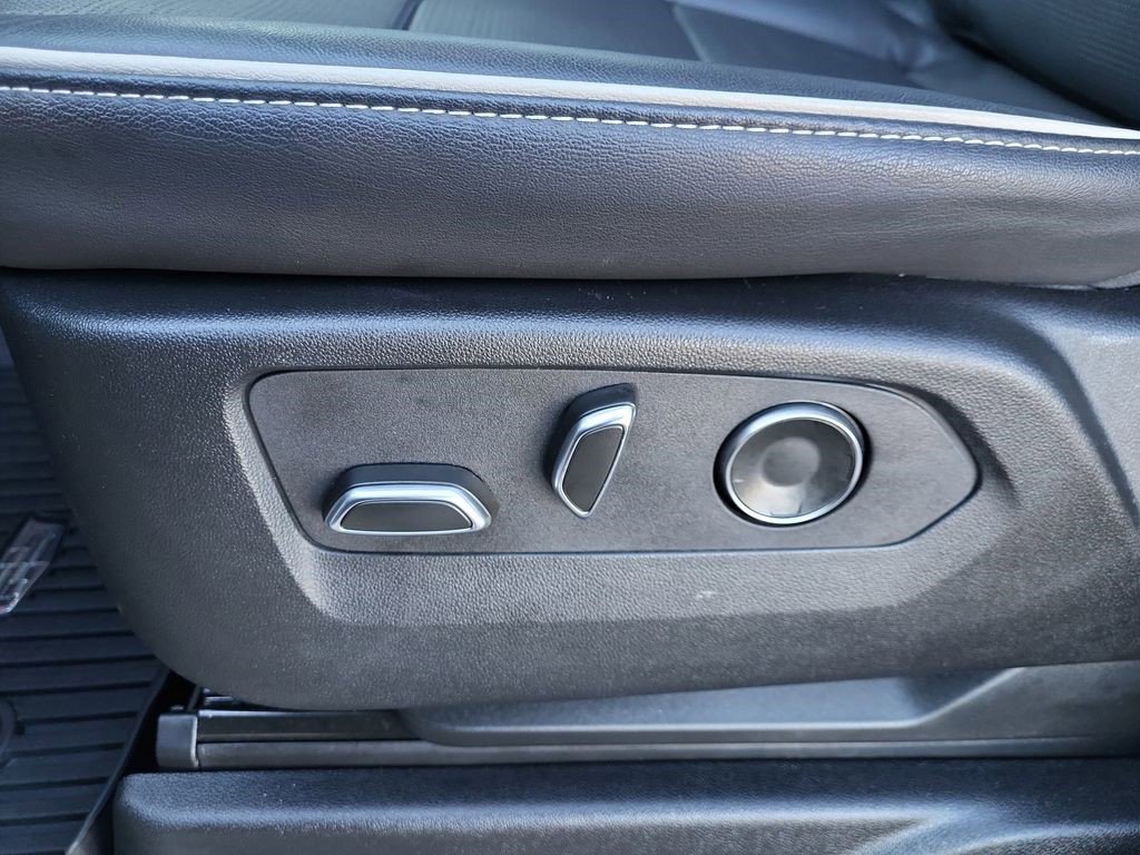 Certified 2024 Cadillac Escalade Sport w/ Touring Package image 11