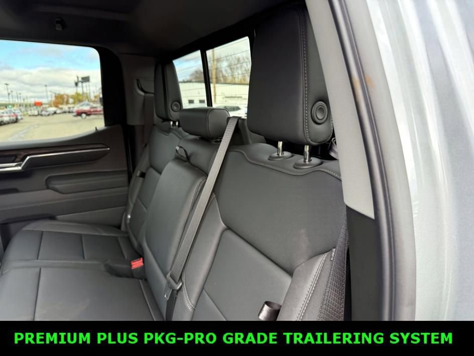 New 2026 GMC Sierra 1500 SLT w/ SLT Premium Plus Package image 8