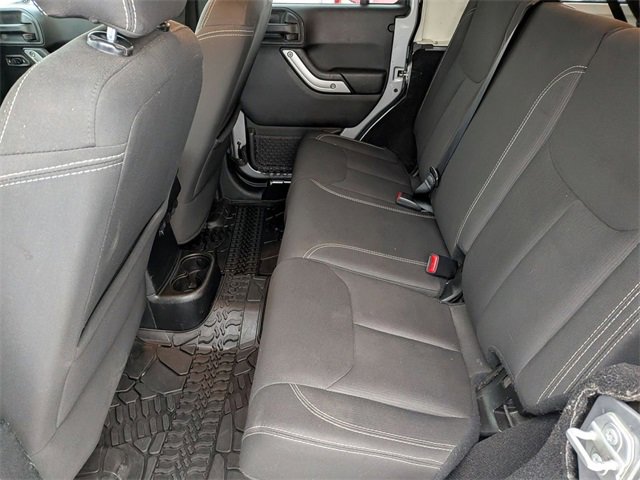 Used 2018 Jeep Wrangler Unlimited Sahara w/ Connectivity Group image 22