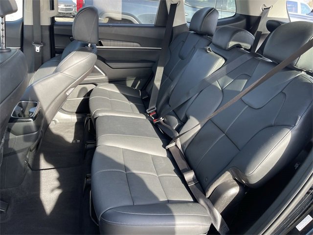 Used 2023 Kia Telluride EX image 23