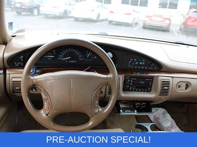 Used 1994 Oldsmobile Ninety-Eight Regency FWD image 9
