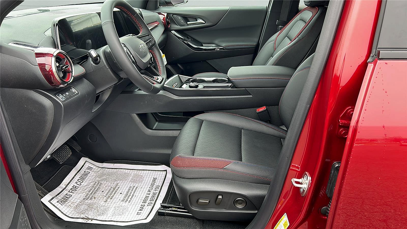 New 2026 Chevrolet Equinox RS w/ Convenience Package III FWD image 4