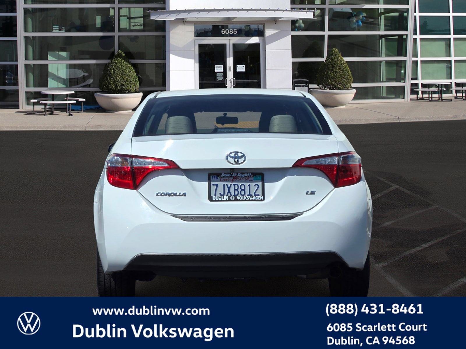 Used 2015 Toyota Corolla LE w/ Body Protection Package #2 FWD image 5