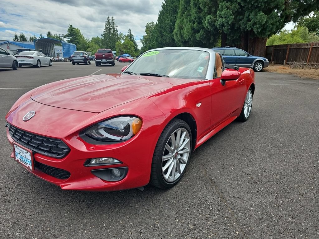 Used 2020 FIAT 124 Spider Lusso w/ Convenience Group RWD image 1