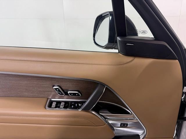 Certified 2023 Land Rover Range Rover SE image 27