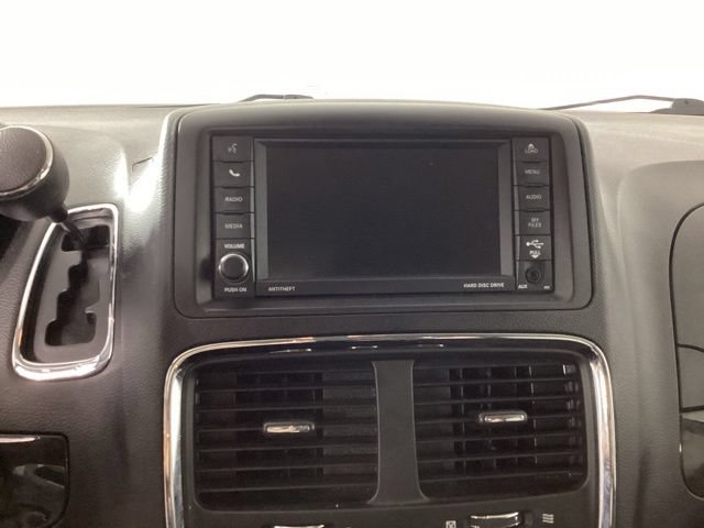 Used 2020 Dodge Grand Caravan SE FWD image 18