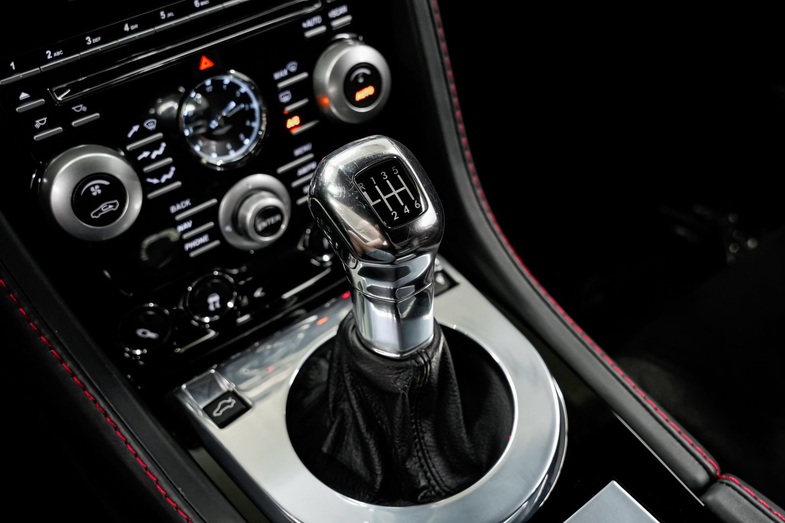 Used 2009 Aston Martin DBS Coupe RWD image 15
