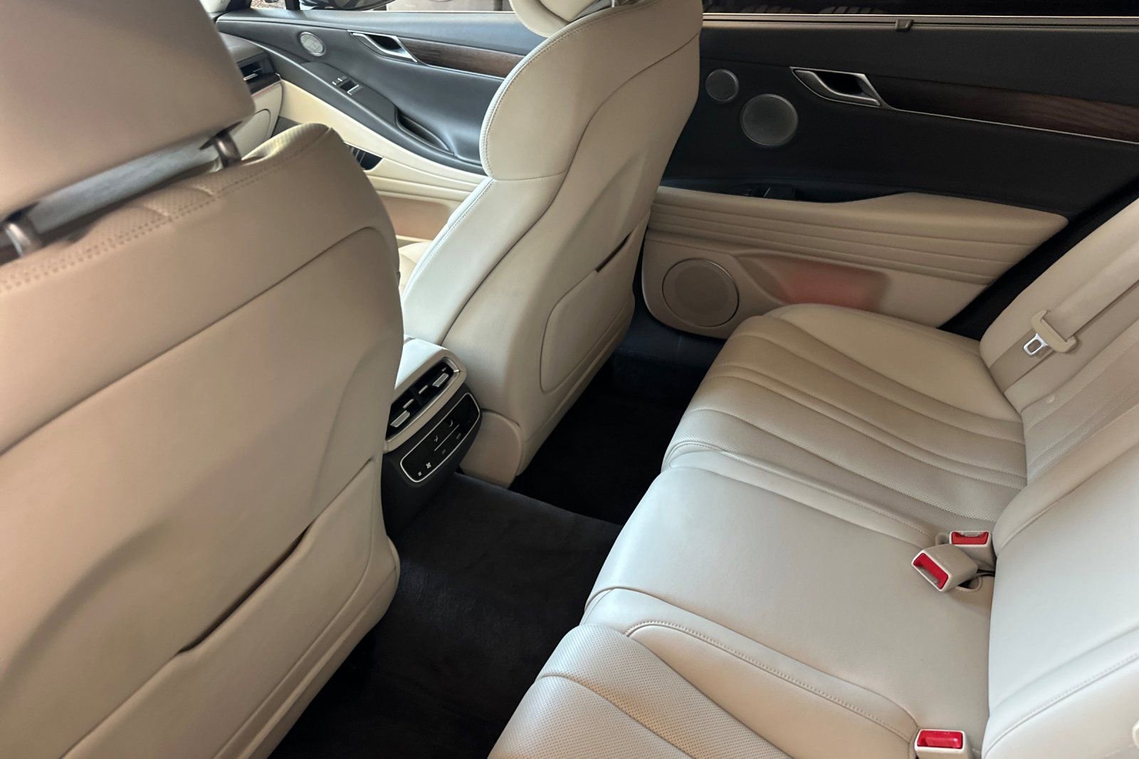 Used 2023 Genesis G80 2.5T w/ Advanced Package AWD/4WD image 15