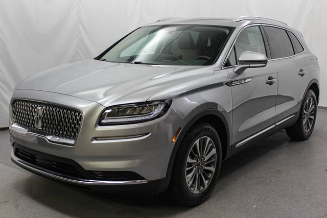 Used 2023 Lincoln Nautilus AWD w/ Premium Package image 5