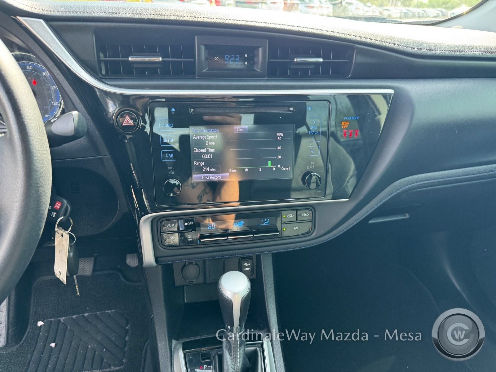 Used 2019 Toyota Corolla SE w/ Carpet Mat Package (TMS) FWD image 22