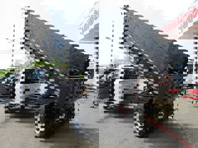 Used 2022 Ford F550 4x4 SuperCab Super Duty image 5