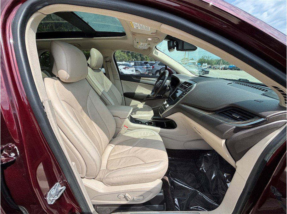 Used 2018 Lincoln MKC Reserve w/ Lincoln MKC Climate Package FWD image 45