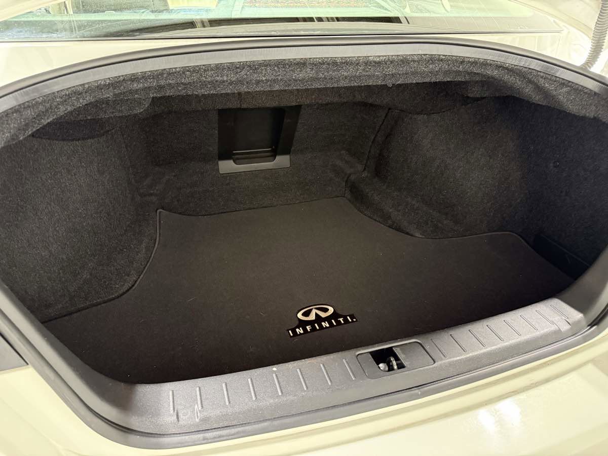 Used 2015 INFINITI Q70 3.7 w/ Technology Package image 20