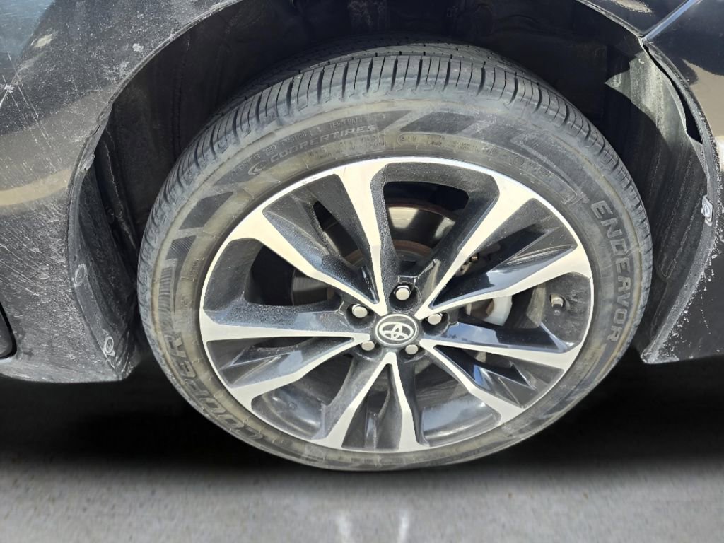 Used 2019 Toyota Corolla SE w/ Carpet Mat Package (TMS) image 18