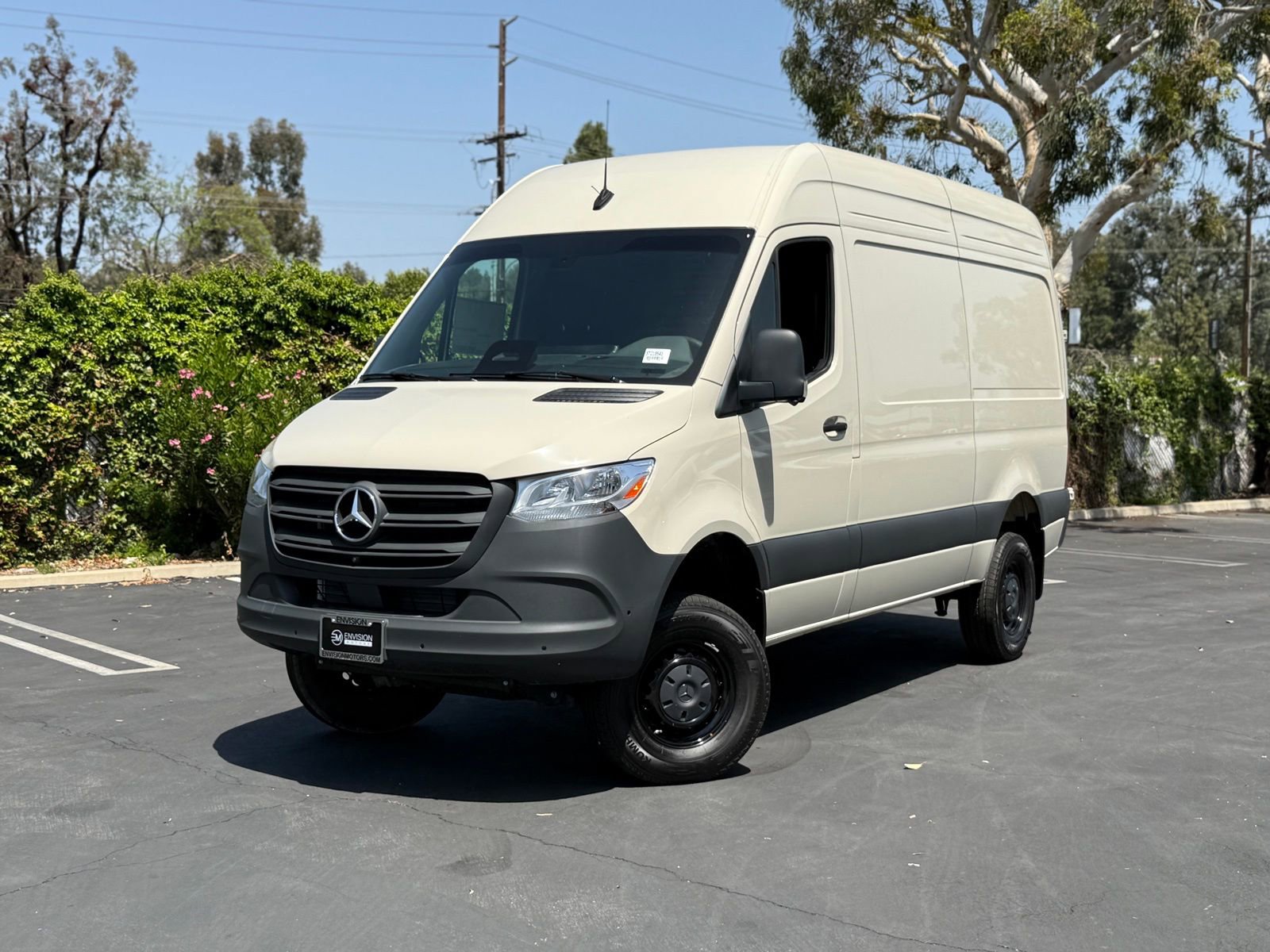 New 2025 Mercedes-Benz Sprinter 2500 image 2