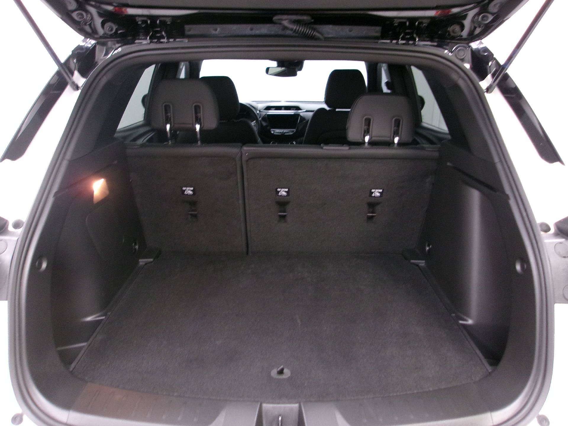 Used 2023 Chevrolet TrailBlazer RS w/ Convenience Package AWD/4WD image 11