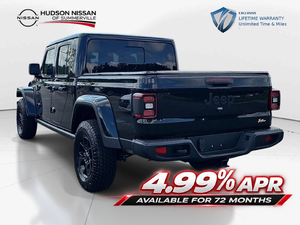 Used 2024 Jeep Gladiator Sport AWD/4WD image 9