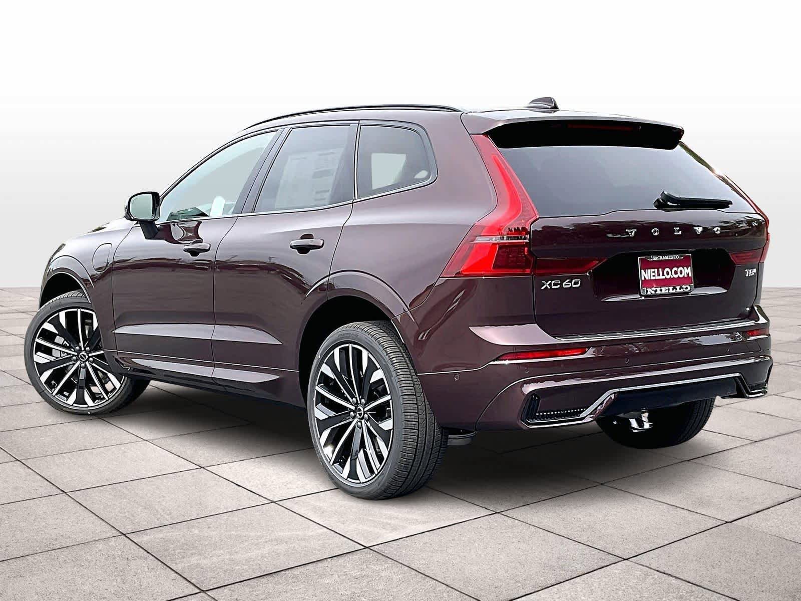 New 2026 Volvo XC60 T8 Ultra w/ Climate Package AWD/4WD image 3