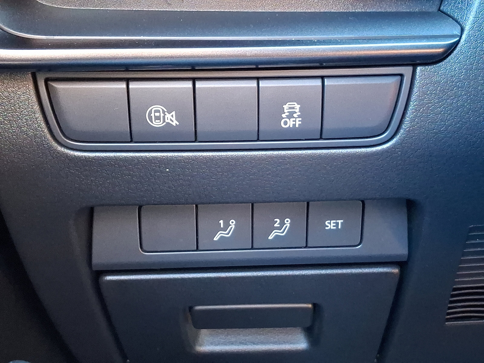 Used 2024 MAZDA MAZDA3 s image 23