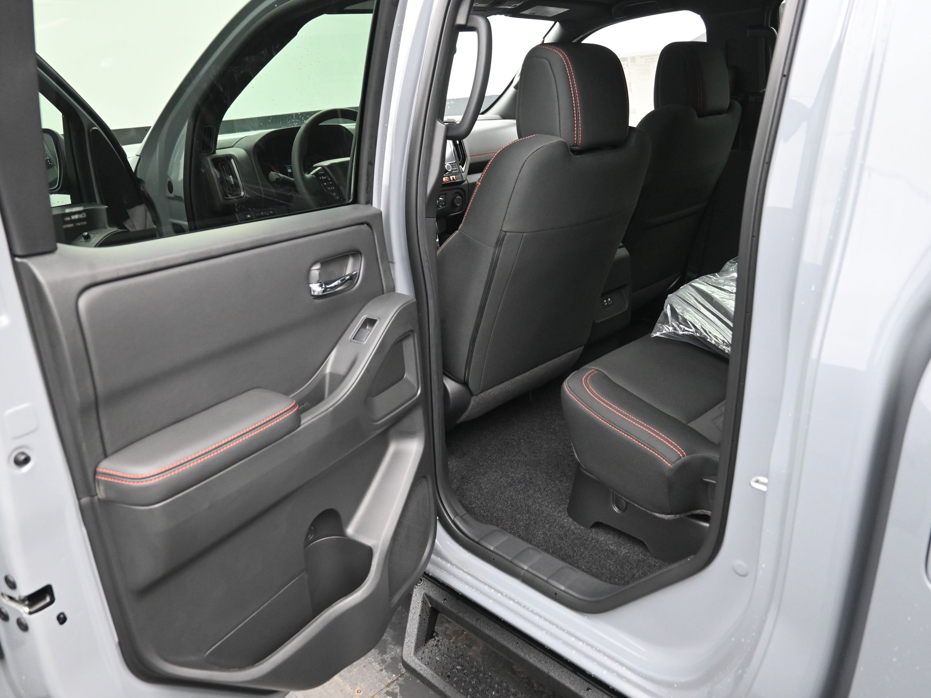 New 2025 Nissan Frontier Pro-X image 15