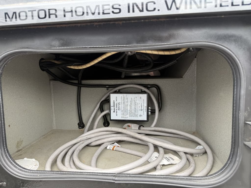 Used 2018 Mercedes-Benz Sprinter 3500 image 13