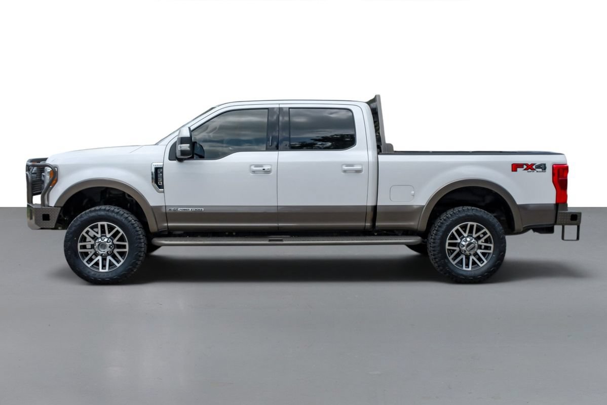 Used 2019 Ford F250 Lariat w/ Lariat Ultimate Package AWD/4WD image 9