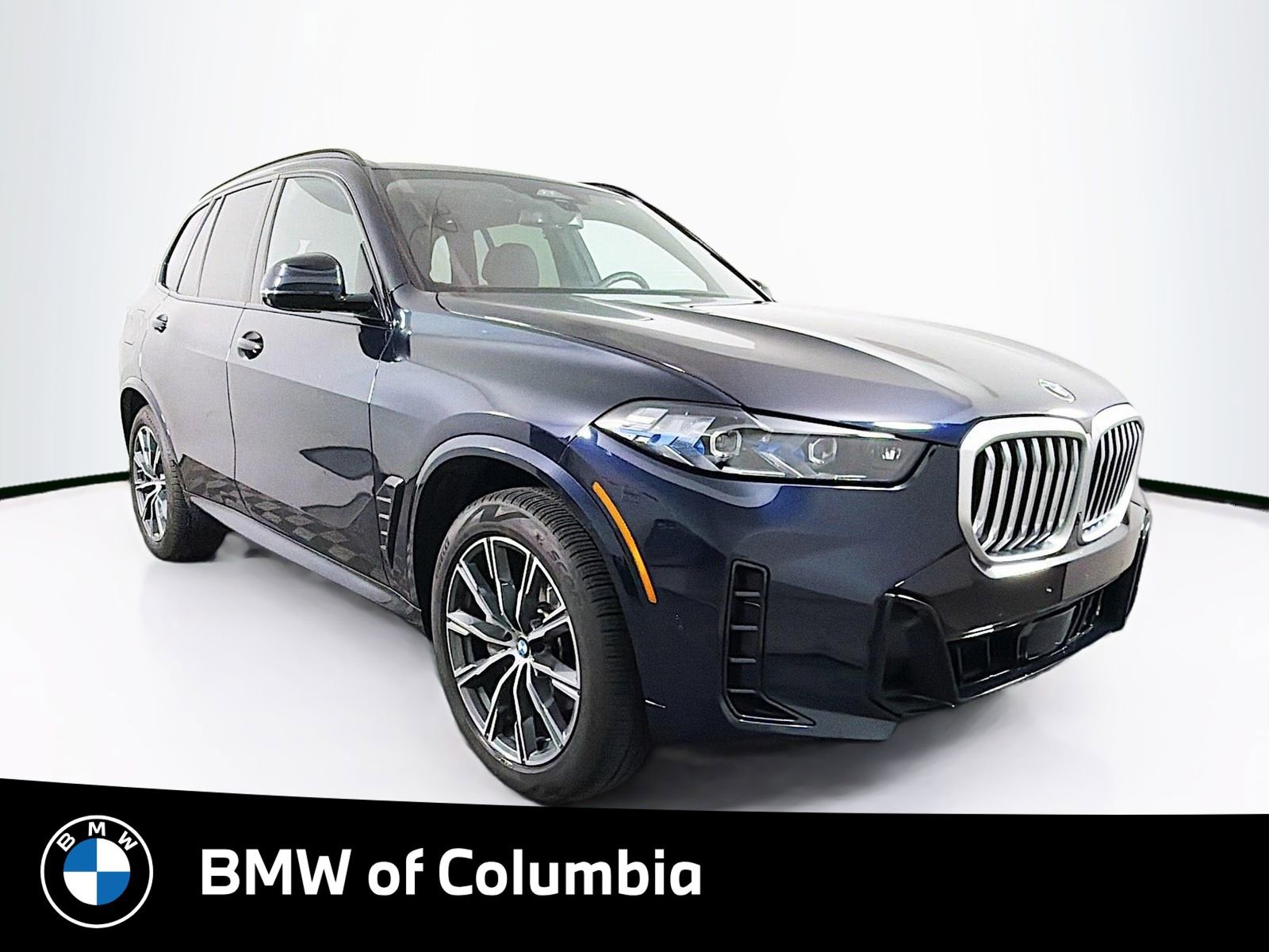 Used 2026 BMW X5 xDrive40i w/ M Sport Package image 1