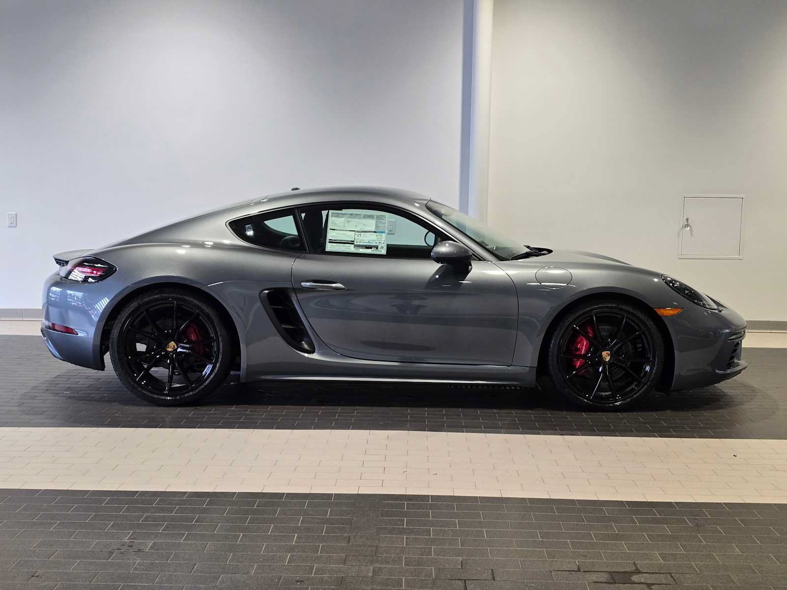 New 2025 Porsche 718 Cayman S RWD image 8