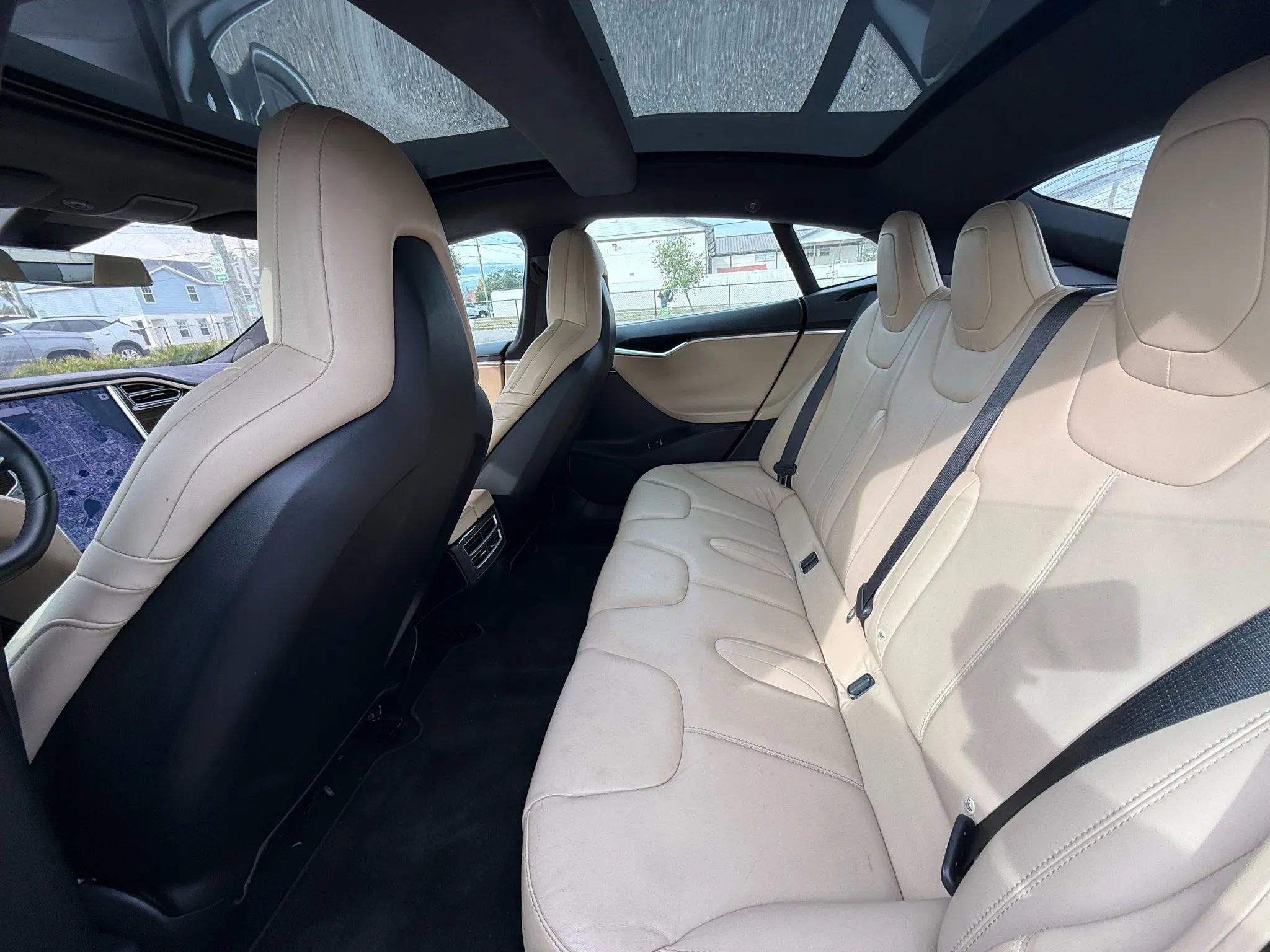 Used 2016 Tesla Model S 70 image 10