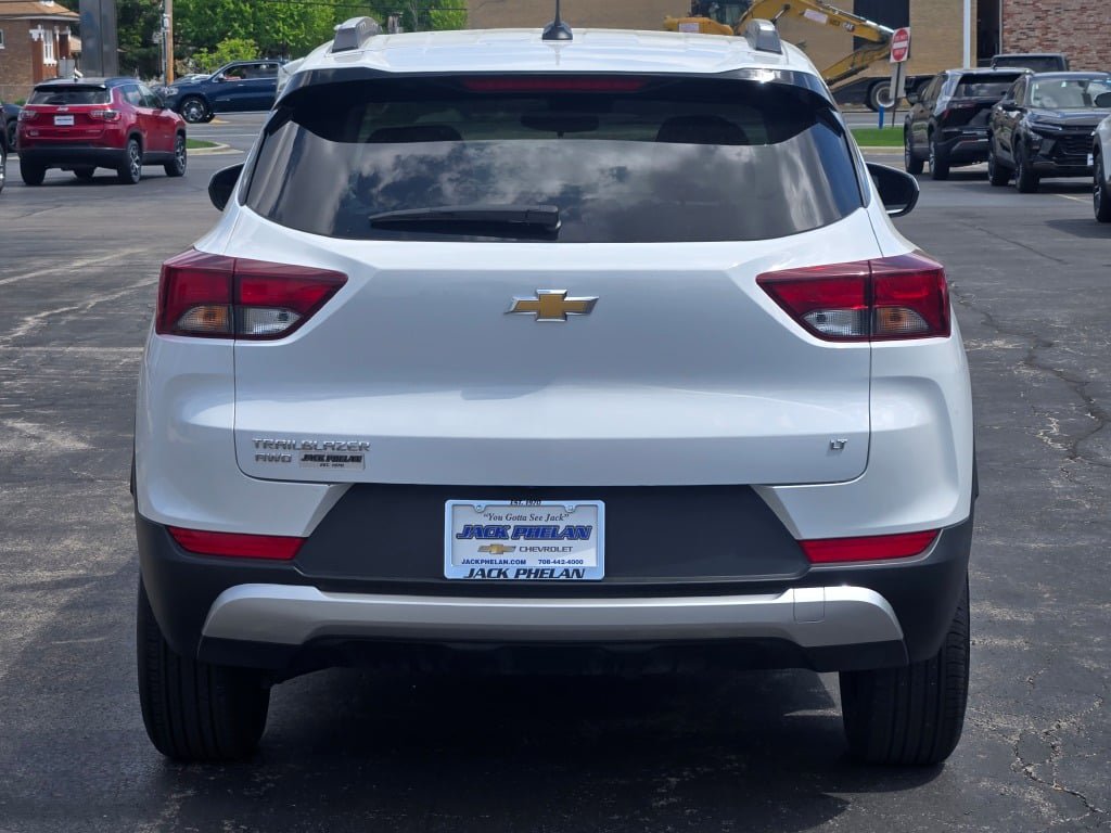 Certified 2025 Chevrolet TrailBlazer LT AWD/4WD image 12
