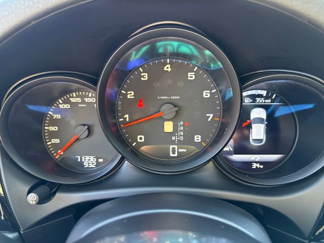 Used 2018 Porsche Macan Sport Edition image 41