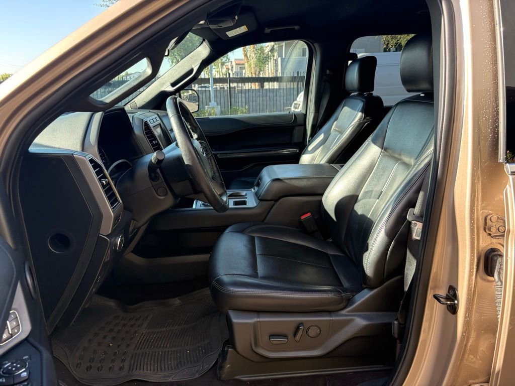 Used 2020 Ford Expedition XLT w/ Equipment Group 202A image 10