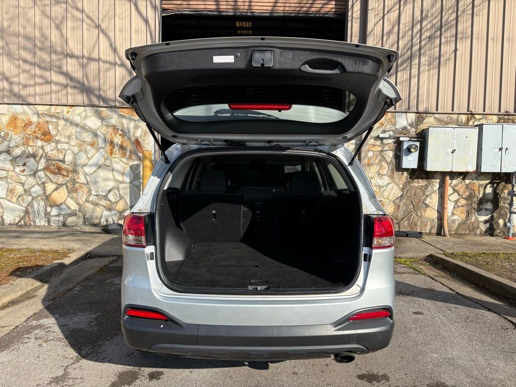 Used 2017 Kia Sorento AWD image 15
