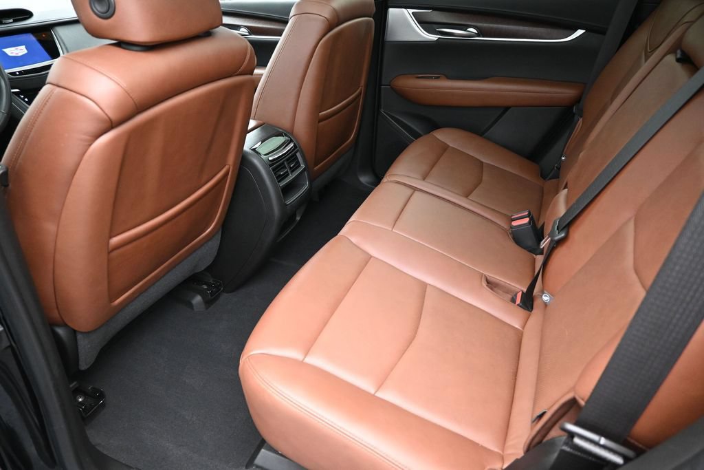 Used 2023 Cadillac XT5 Sportv w/ Technology Package AWD/4WD image 25