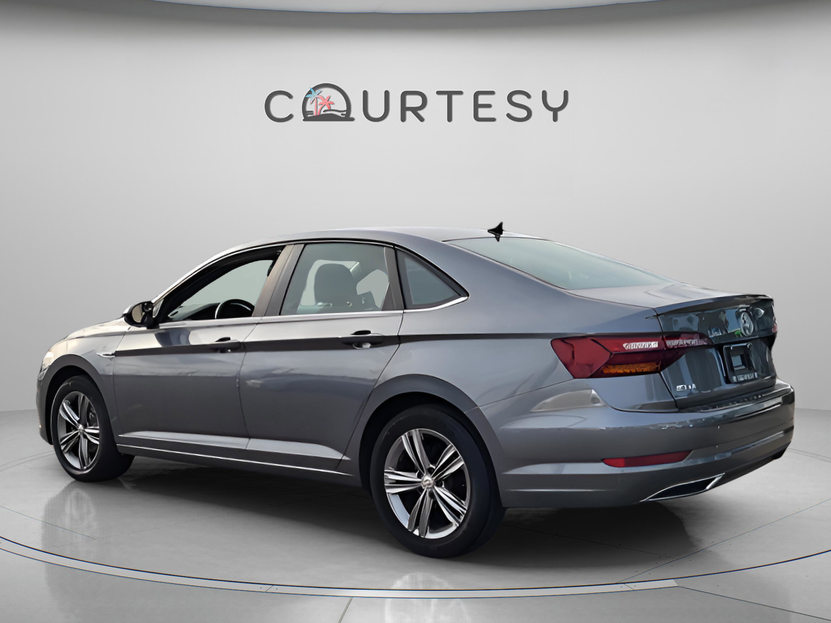 Used 2019 Volkswagen Jetta R-Line image 3