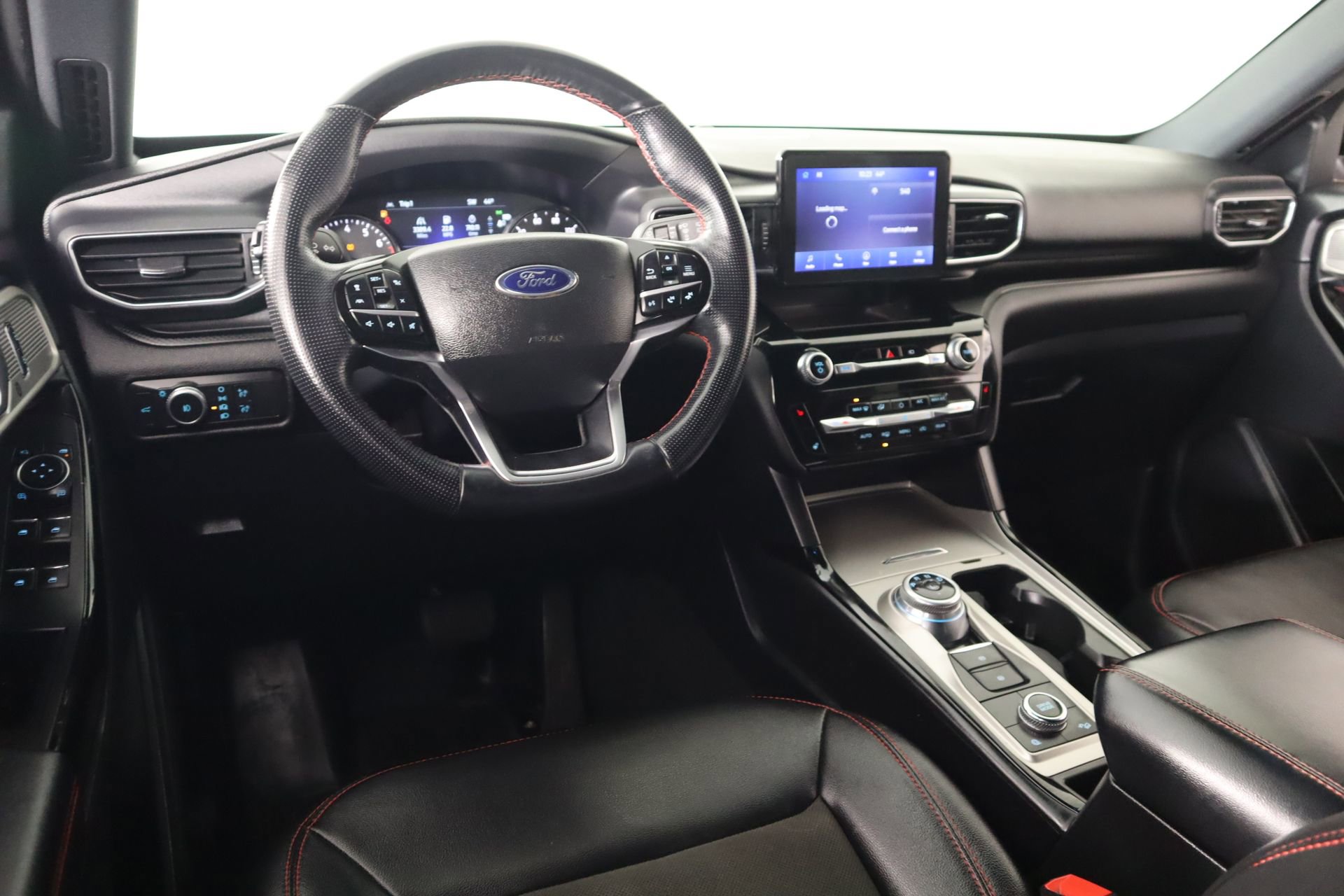 Used 2022 Ford Explorer ST-Line image 2