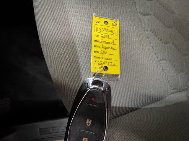 Used 2019 Chevrolet Equinox LS w/ LS Convenience Package FWD image 29