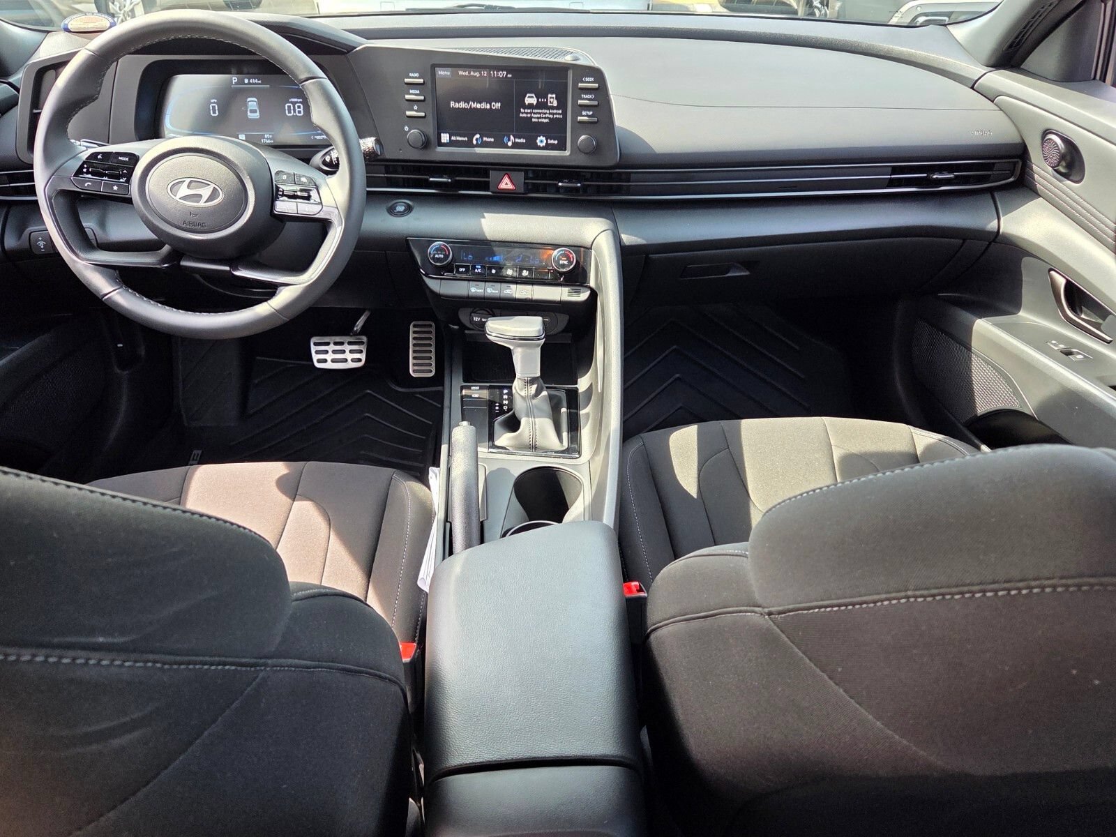 Certified 2025 Hyundai Elantra Sport FWD image 8