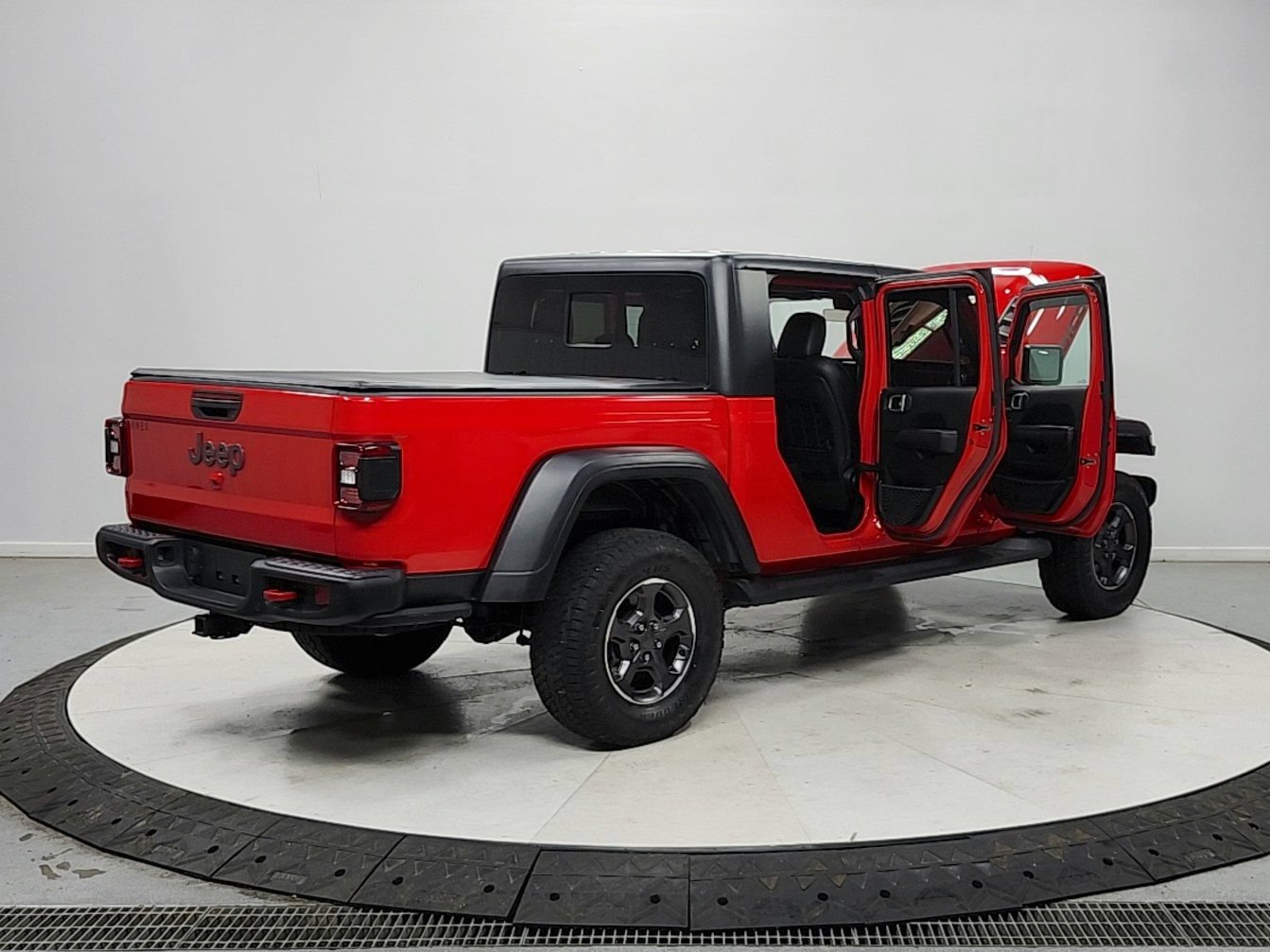 Used 2020 Jeep Gladiator Rubicon AWD/4WD image 15