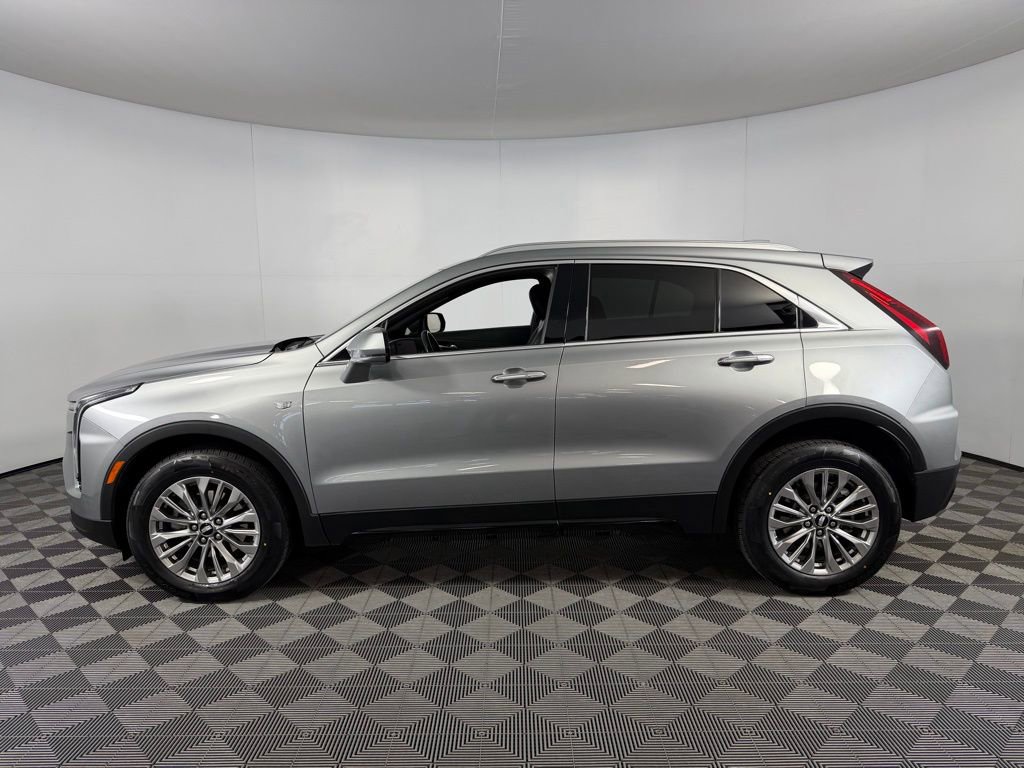 Used 2024 Cadillac XT4 Premium Luxury image 9