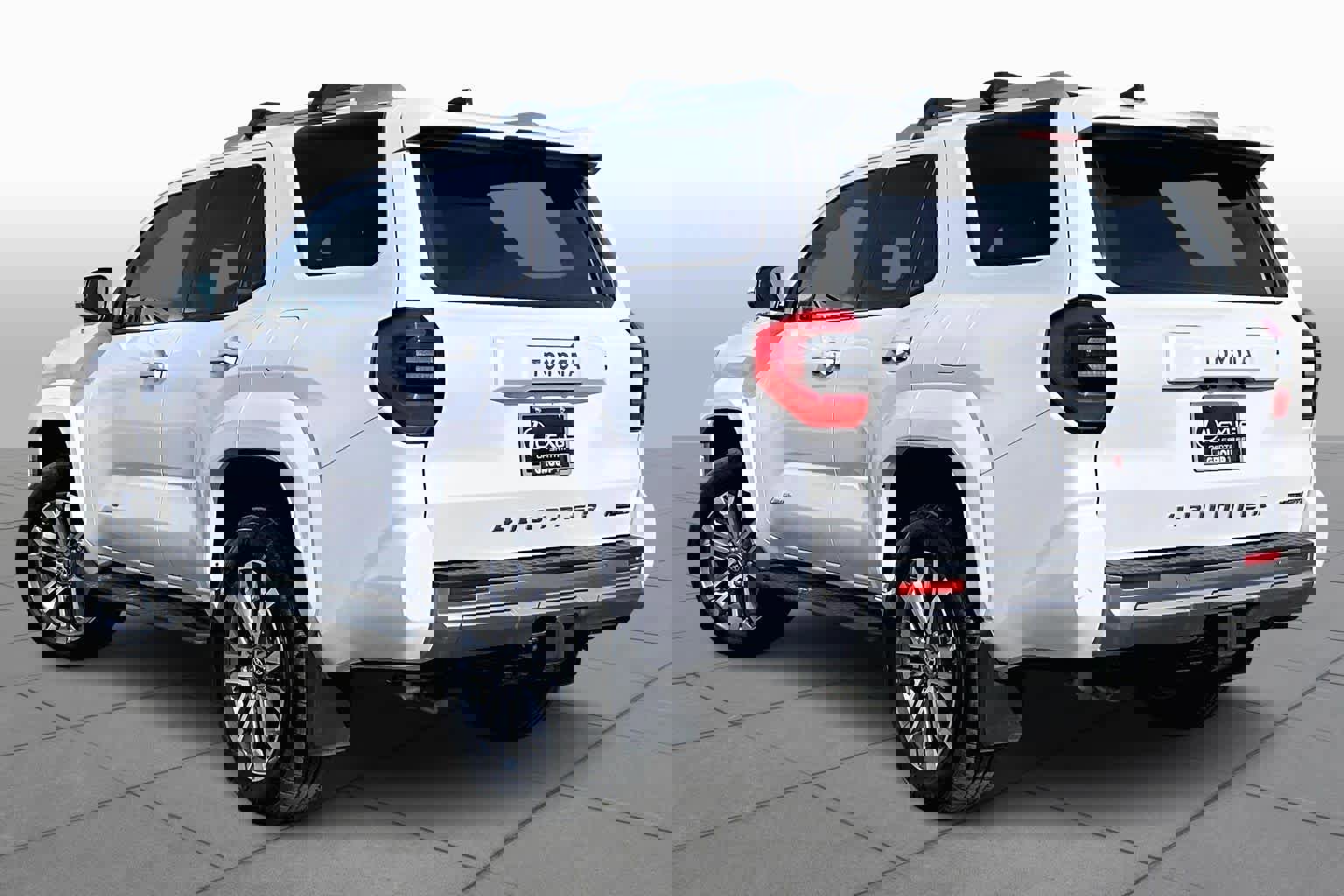 Used 2025 Toyota 4Runner Limited image 11