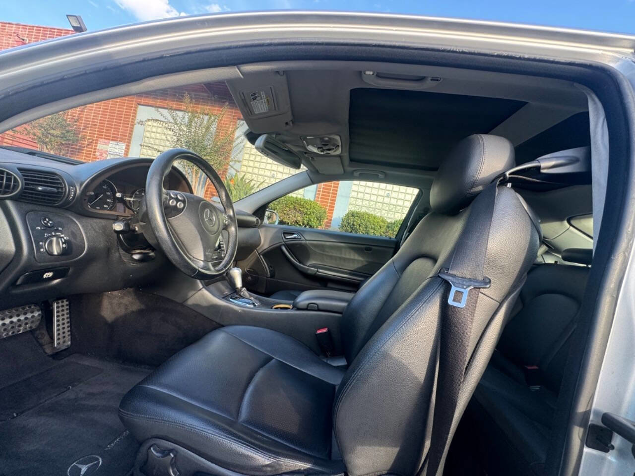 Used 2005 Mercedes-Benz C 230 Coupe image 8