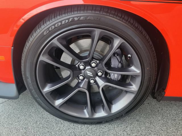 Certified 2022 Dodge Challenger R/T Scat Pack w/ Scat Pack Stripe RWD image 6