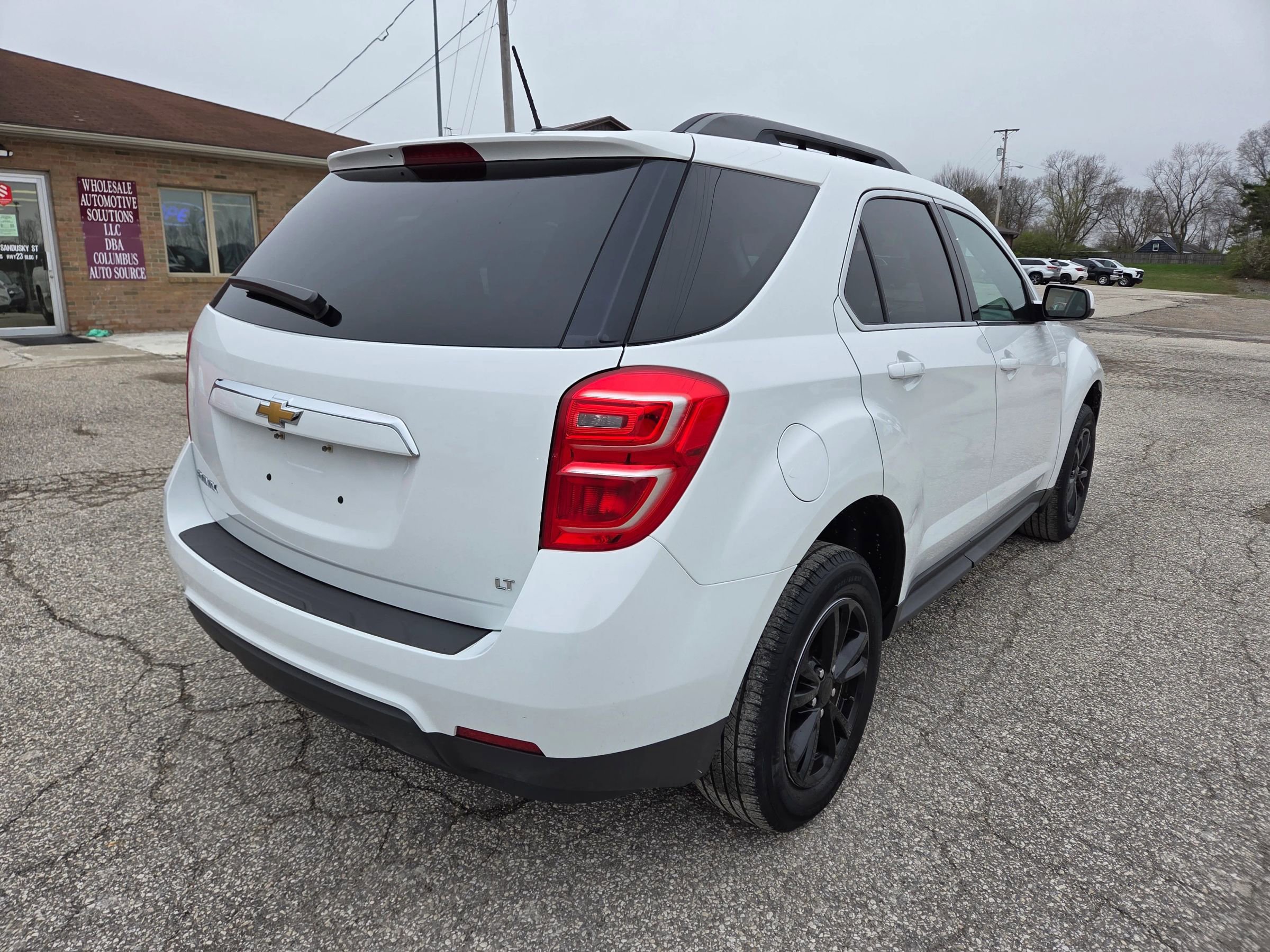 Used 2017 Chevrolet Equinox LT w/ Convenience Package image 5