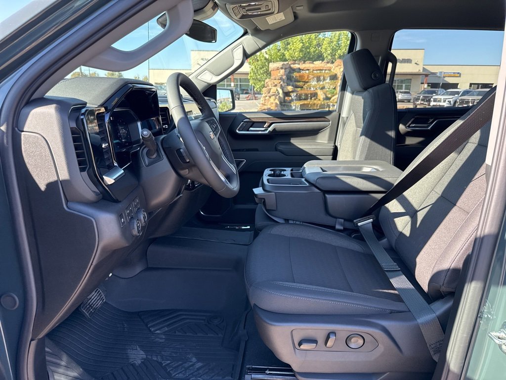 New 2026 Chevrolet Silverado 1500 LT image 9