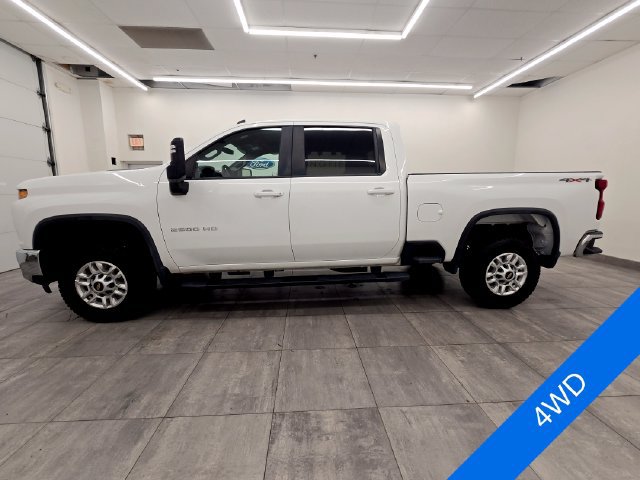 Used 2020 Chevrolet Silverado 2500 LT AWD/4WD image 2
