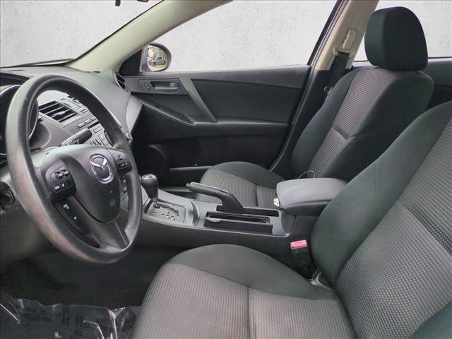 Used 2013 MAZDA MAZDA3 i Sport image 14