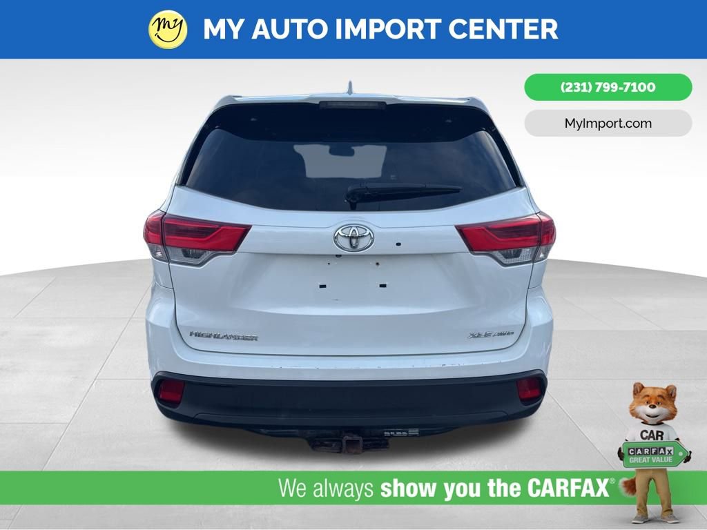 Used 2017 Toyota Highlander XLE image 6