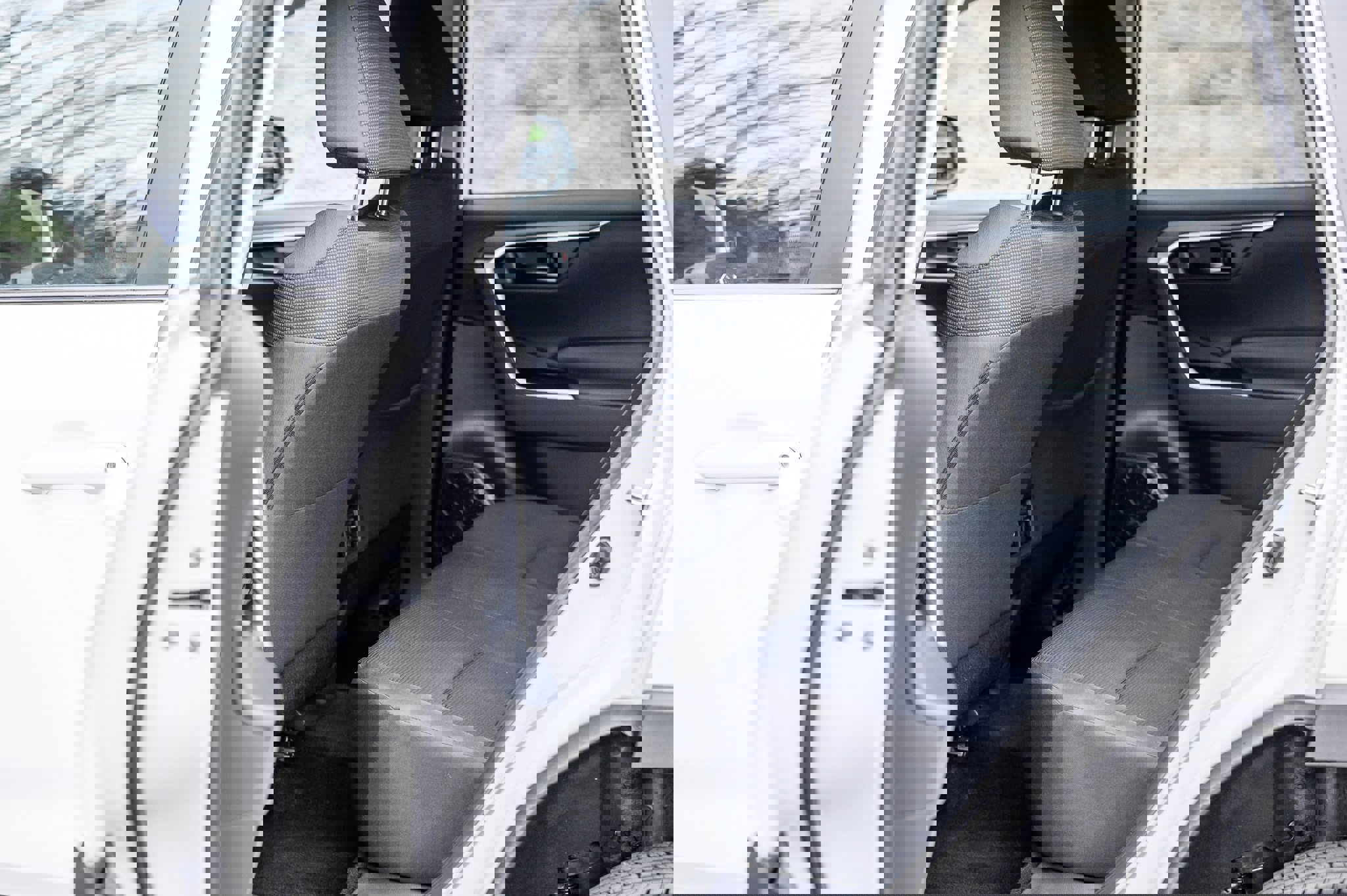 Used 2024 Toyota RAV4 LE image 21